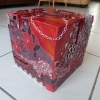 Alizarine cube